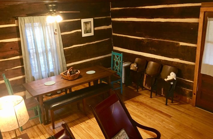 Cabin 9 “Log House” Room Image